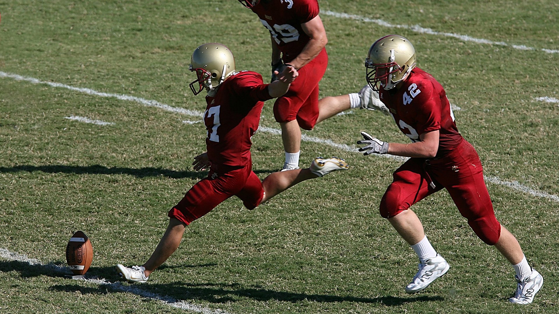 骑士淘汰赛过关76人,小贾伦在世界排名争夺战接管比赛,当篮球成为全球青年的共同语言