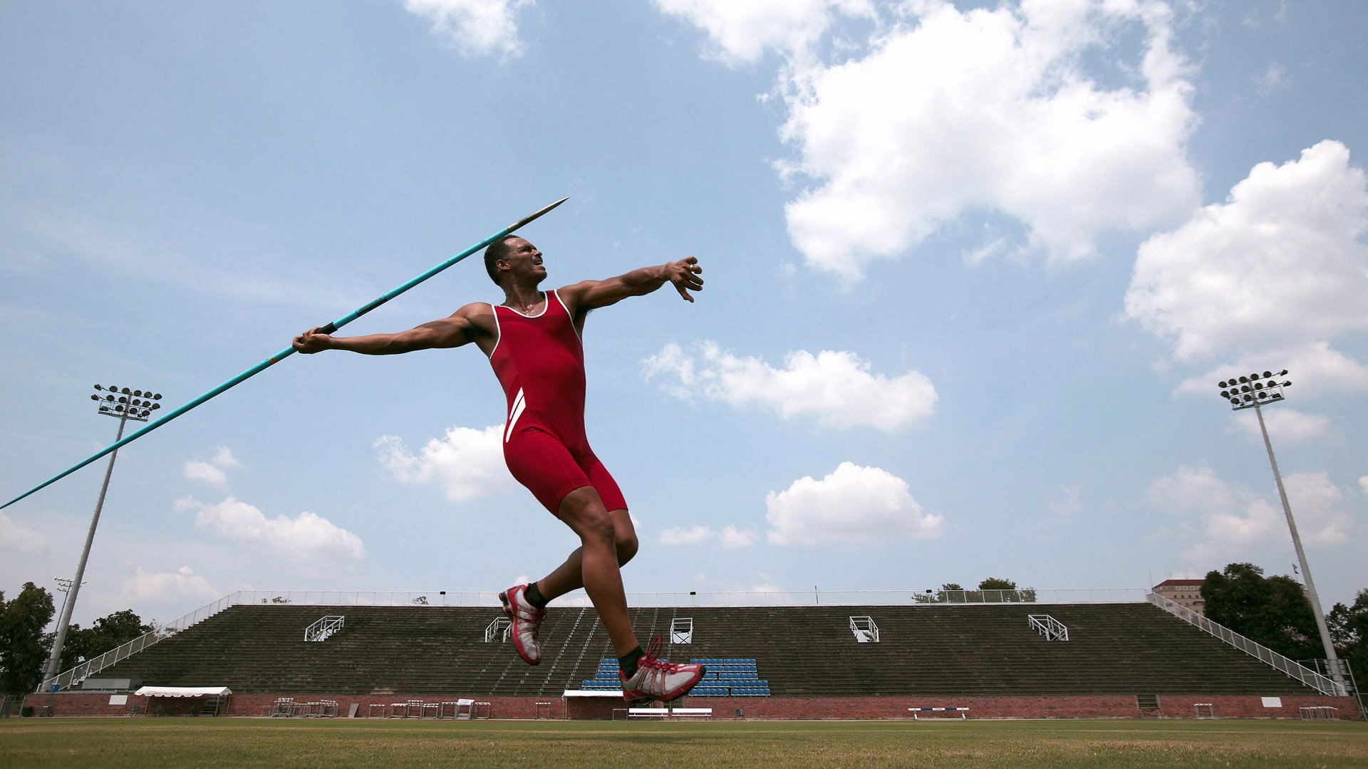 马丁内利爆发，克罗地亚强势晋级法国，绿茵场上的新秩序与旧传奇